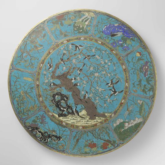 Cup and saucer Definition, Meaning & Usage