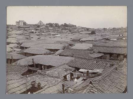 Revisiting Korean Slums In Postwar Japan: Tongne And Hakkyo