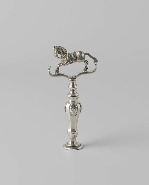 Corkscrew Definition, Meaning & Usage