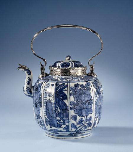 Teapot Definition, Meaning & Usage | FineDictionary.com