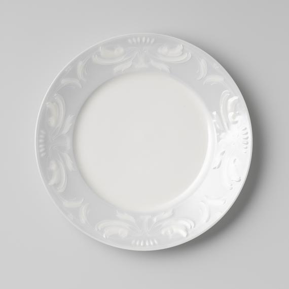 Dessert plate Definition, Meaning & Usage